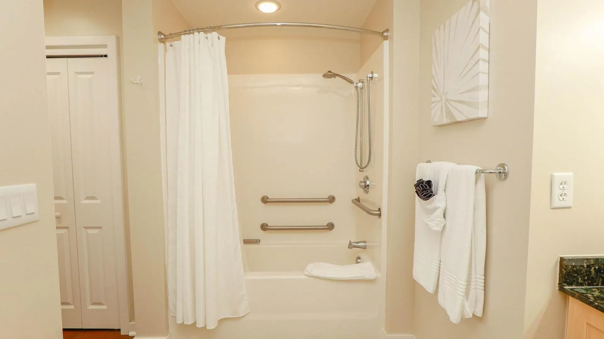 Sojourn'S Sanctuary Condo Vitamin Sea Sleeps 6 Virginia Beach Vakantiehuis